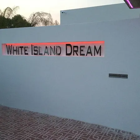 White Island Dream Villa *